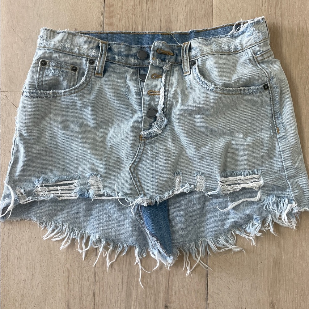 Carmar Y2K Distressed Denim Mini Skirt - Size 26 waist